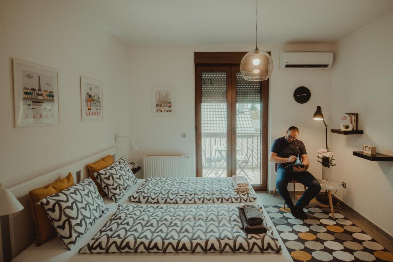 Studio Apartman Centar Dakovo Exterior foto