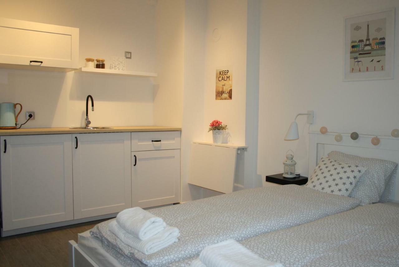 Studio Apartman Centar Dakovo Exterior foto