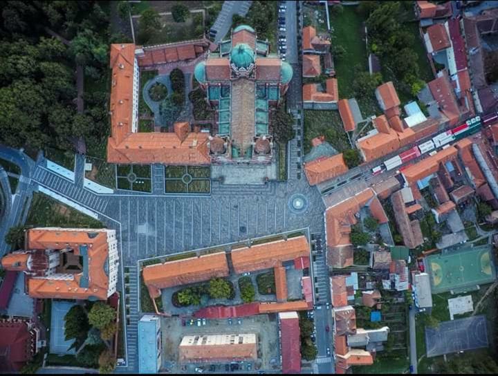 Studio Apartman Centar Dakovo Exterior foto